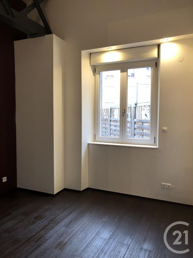 Appartement Duplex &agrave; louer - 3 pi&egrave;ces - 87 m2 - Belfort - 90 - FRANCHE-COMTE