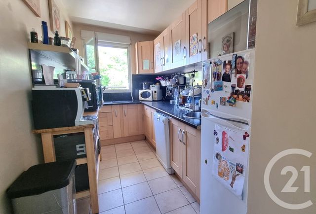 Appartement F3 à vendre - 3 pièces - 75,74 m2 - St Ouen L Aumone - 95 - ILE-DE-FRANCE