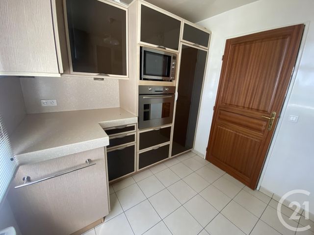 Appartement Duplex à louer - 3 pièces - 76,70 m2 - Pontoise - 95 - ILE-DE-FRANCE