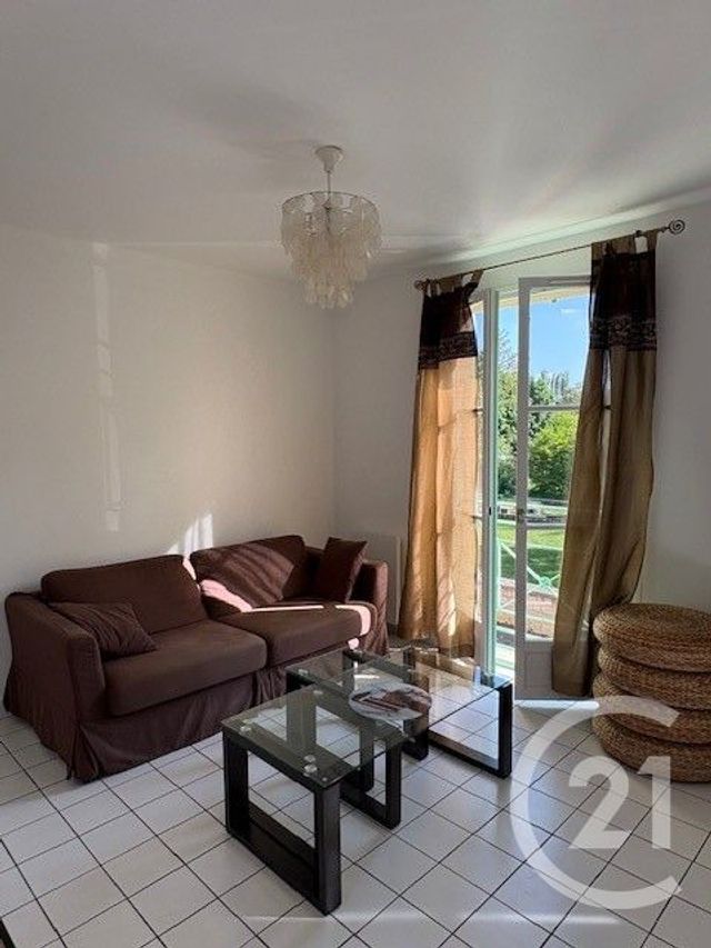 Appartement &agrave; louer - 2 pi&egrave;ces - 36,95 m2 - Pontoise - 95 - ILE-DE-FRANCE