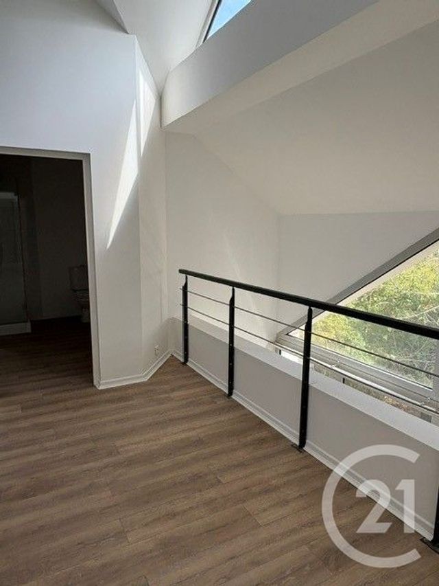 Maison &agrave; louer - 6 pi&egrave;ces - 135 m2 - Pontoise - 95 - ILE-DE-FRANCE