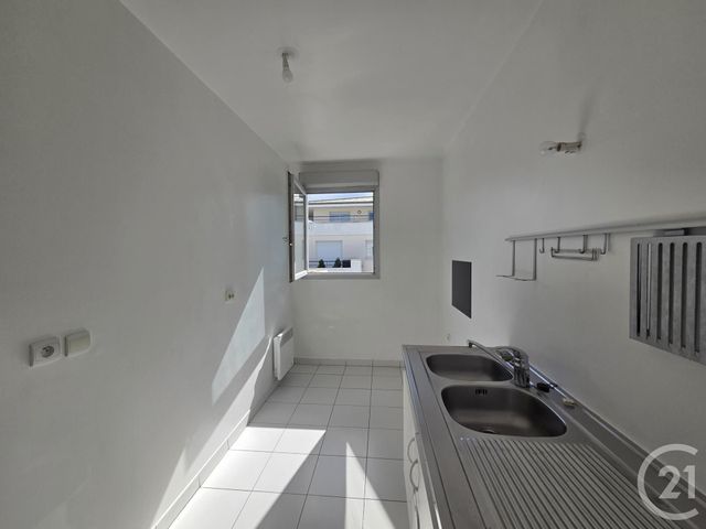Appartement F3 &agrave; vendre - 3 pi&egrave;ces - 61,39 m2 - St Ouen L Aumone - 95 - ILE-DE-FRANCE