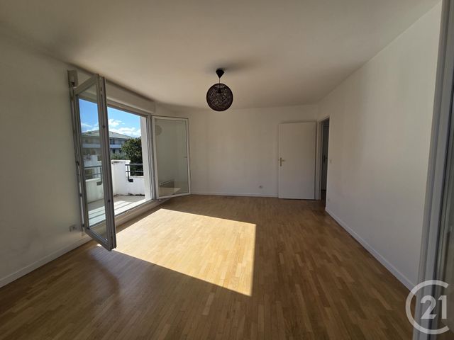 Appartement F3 &agrave; vendre - 3 pi&egrave;ces - 61,39 m2 - St Ouen L Aumone - 95 - ILE-DE-FRANCE