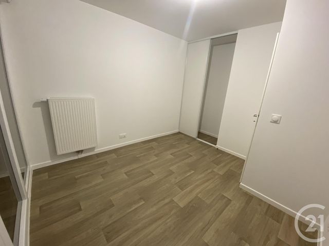 Appartement F4 &agrave; louer - 4 pi&egrave;ces - 76,31 m2 - Pontoise - 95 - ILE-DE-FRANCE