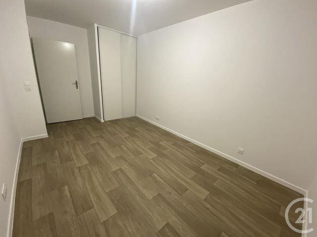 Appartement F4 &agrave; louer - 4 pi&egrave;ces - 76,31 m2 - Pontoise - 95 - ILE-DE-FRANCE