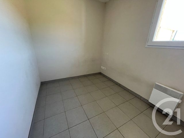 Maison &agrave; louer - 4 pi&egrave;ces - 74 m2 - Labastide St Pierre - 82 - MIDI-PYRENEES