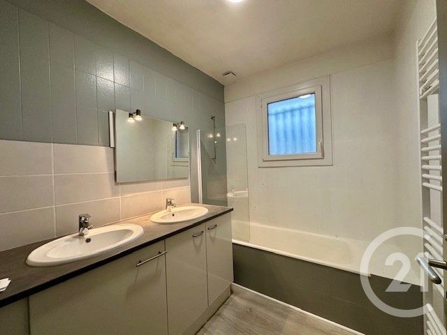 Maison &agrave; louer - 5 pi&egrave;ces - 94,98 m2 - Montauban - 82 - MIDI-PYRENEES