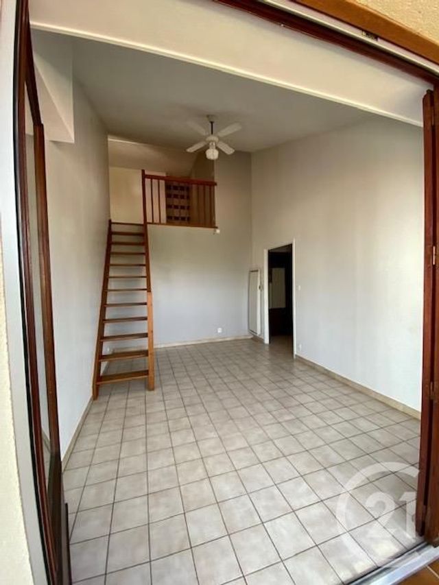 Appartement F1 &agrave; louer - 2 pi&egrave;ces - 36,40 m2 - Montauban - 82 - MIDI-PYRENEES