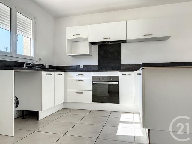 Maison &agrave; louer - 4 pi&egrave;ces - 101 m2 - St Etienne De Tulmont - 82 - MIDI-PYRENEES