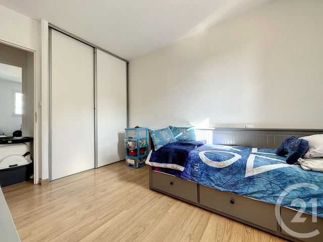 Maison &agrave; louer - 5 pi&egrave;ces - 149,63 m2 - St Nauphary - 82 - MIDI-PYRENEES