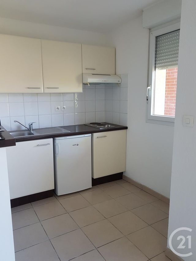 Appartement F2 &agrave; louer - 2 pi&egrave;ces - 43 m2 - Montauban - 82 - MIDI-PYRENEES
