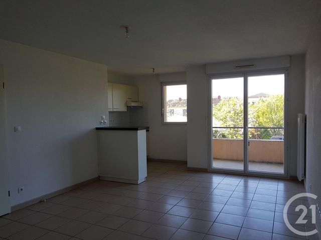 Appartement F2 &agrave; louer - 2 pi&egrave;ces - 43 m2 - Montauban - 82 - MIDI-PYRENEES
