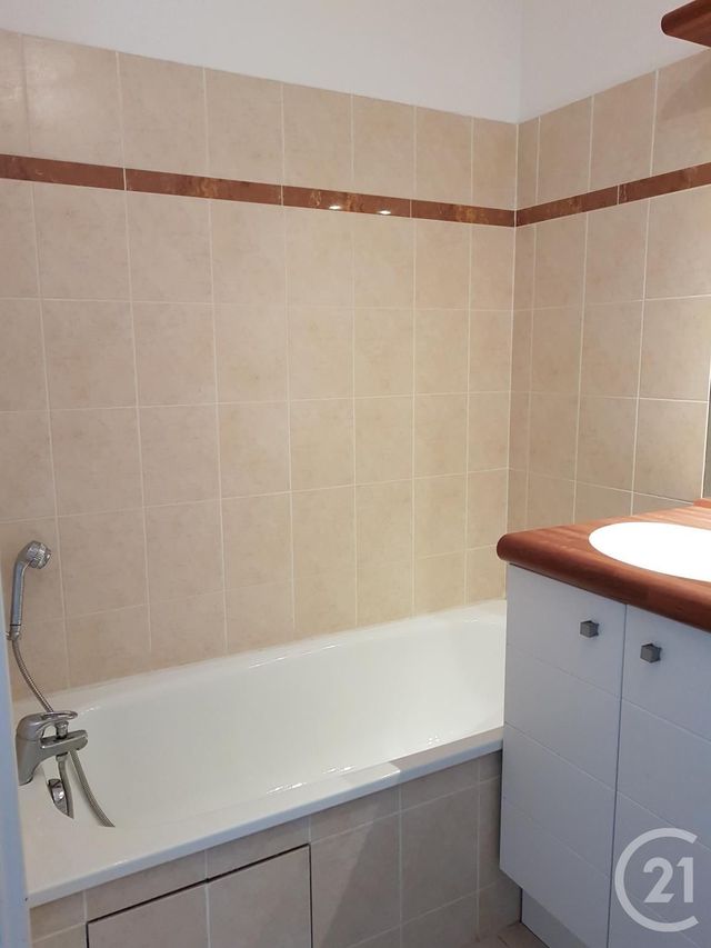 Appartement F2 &agrave; louer - 2 pi&egrave;ces - 43 m2 - Montauban - 82 - MIDI-PYRENEES