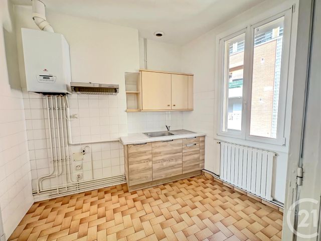 Appartement F3 &agrave; louer - 3 pi&egrave;ces - 56,09 m2 - Montauban - 82 - MIDI-PYRENEES