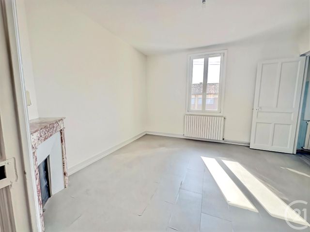 Appartement F3 &agrave; louer - 3 pi&egrave;ces - 56,09 m2 - Montauban - 82 - MIDI-PYRENEES