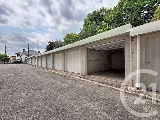 parking - MONTAUBAN - 82