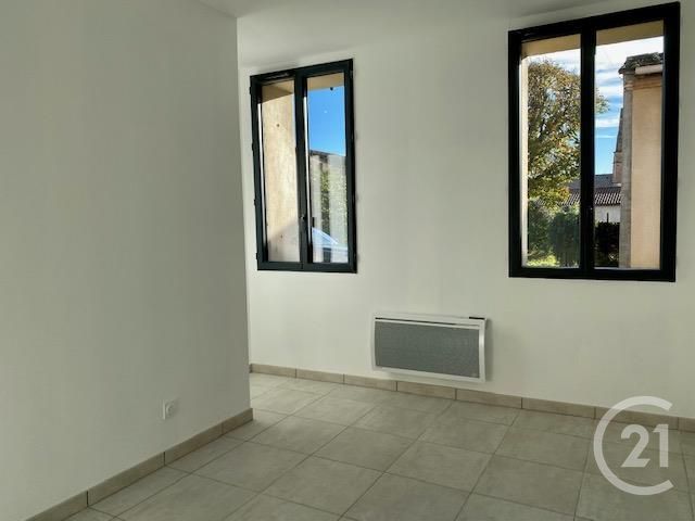 Appartement F3 &agrave; louer - 3 pi&egrave;ces - 60,50 m2 - Villebrumier - 82 - MIDI-PYRENEES