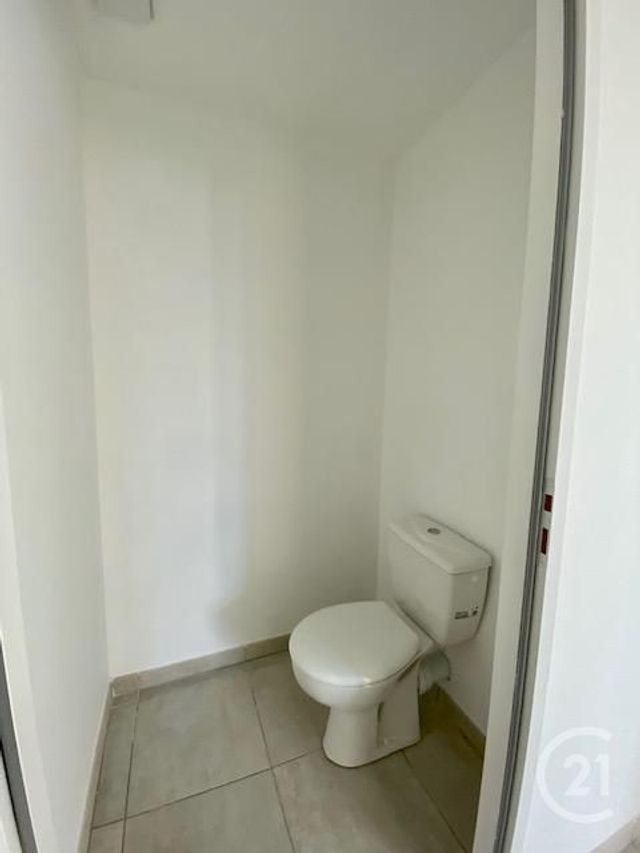 Appartement F3 &agrave; louer - 3 pi&egrave;ces - 60,50 m2 - Villebrumier - 82 - MIDI-PYRENEES