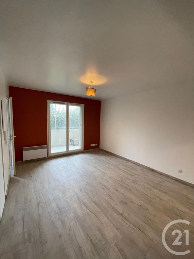 Appartement T2 &agrave; louer - 2 pi&egrave;ces - 36,79 m2 - Montauban - 82 - MIDI-PYRENEES