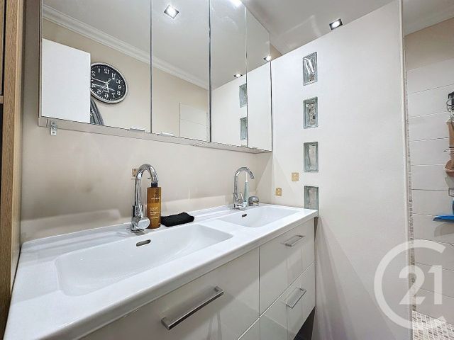 Appartement F3 à vendre - 3 pièces - 67,18 m2 - Grasse - 06 - PROVENCE-ALPES-COTE-D-AZUR