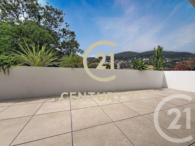 Appartement F3 &agrave; vendre - 3 pi&egrave;ces - 97,22 m2 - Grasse - 06 - PROVENCE-ALPES-COTE-D-AZUR