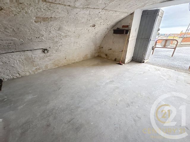 Parking &agrave; louer - 50 m2 - Grasse - 06 - PROVENCE-ALPES-COTE-D-AZUR