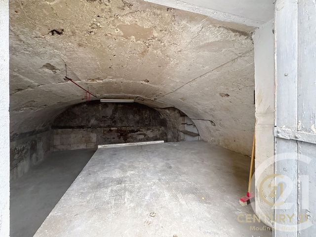 Parking &agrave; louer - 50 m2 - Grasse - 06 - PROVENCE-ALPES-COTE-D-AZUR