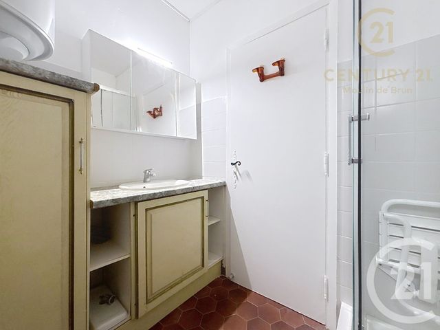 Appartement F1 &agrave; louer - 1 pi&egrave;ce - 28,35 m2 - Peymeinade - 06 - PROVENCE-ALPES-COTE-D-AZUR