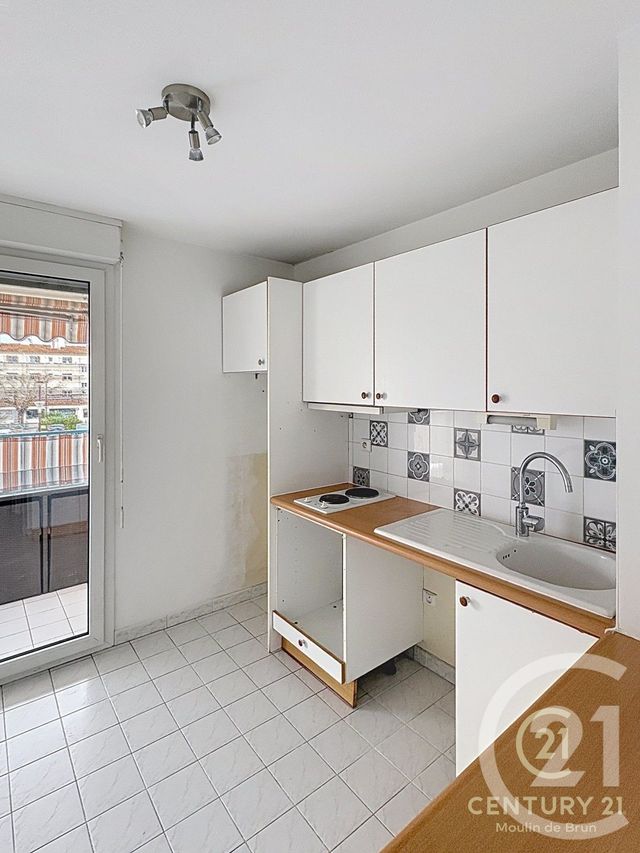 Appartement F2 &agrave; louer - 2 pi&egrave;ces - 46 m2 - Grasse - 06 - PROVENCE-ALPES-COTE-D-AZUR