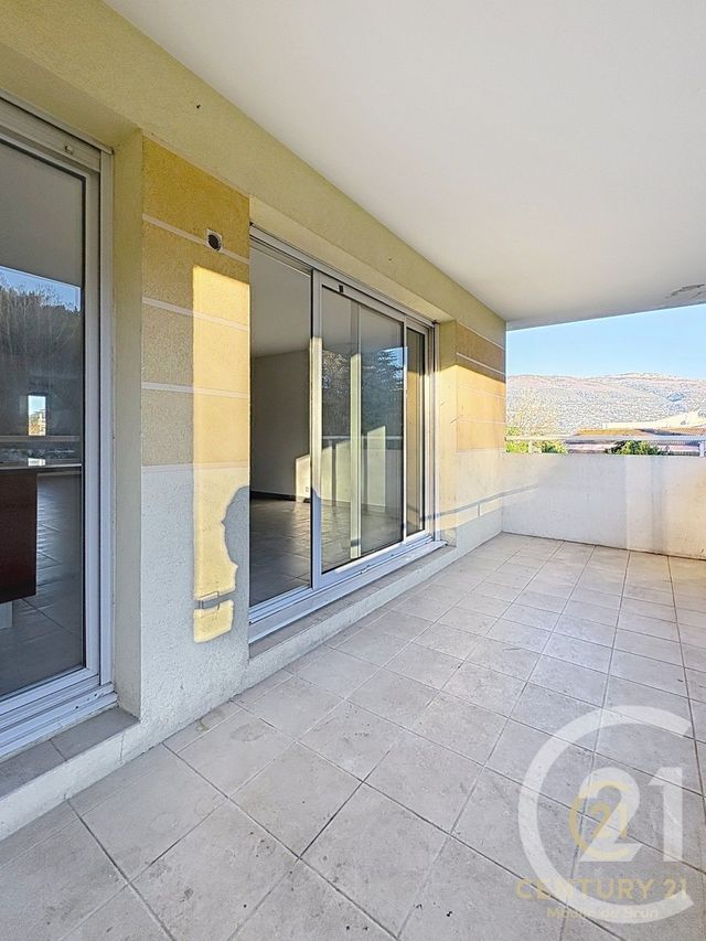 Appartement F5 &agrave; louer - 5 pi&egrave;ces - 104,26 m2 - Grasse - 06 - PROVENCE-ALPES-COTE-D-AZUR