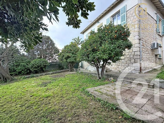 Appartement F3 &agrave; louer - 3 pi&egrave;ces - 56,42 m2 - Grasse - 06 - PROVENCE-ALPES-COTE-D-AZUR