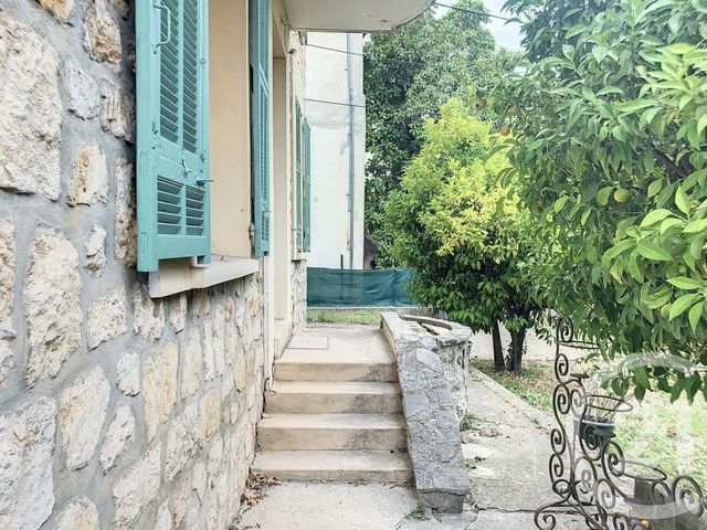 Appartement F3 &agrave; louer - 3 pi&egrave;ces - 56,42 m2 - Grasse - 06 - PROVENCE-ALPES-COTE-D-AZUR