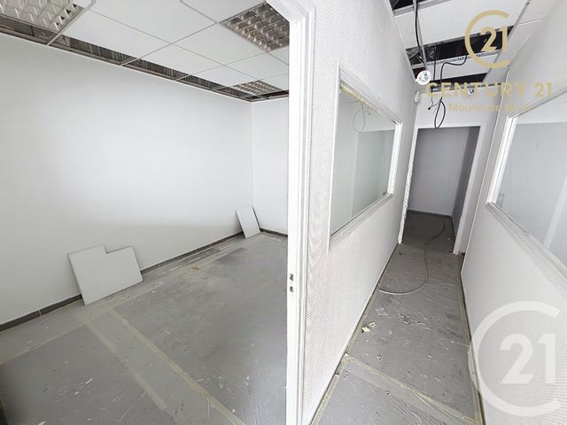 Local commercial à louer - 108.0 m2 - 06 - Alpes-Maritimes