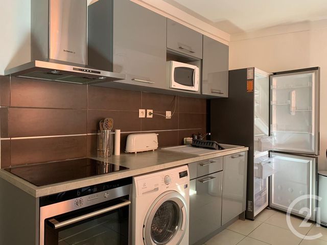 Appartement F2 &agrave; louer - 2 pi&egrave;ces - 42,20 m2 - Grasse - 06 - PROVENCE-ALPES-COTE-D-AZUR