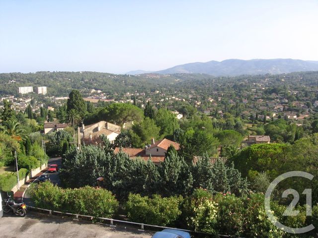 Appartement F2 &agrave; louer - 2 pi&egrave;ces - 54,08 m2 - Grasse - 06 - PROVENCE-ALPES-COTE-D-AZUR