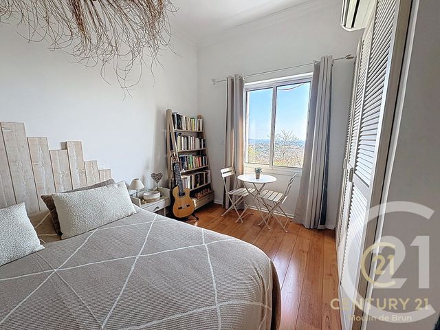 Appartement F3 &agrave; louer - 3 pi&egrave;ces - 98,47 m2 - Grasse - 06 - PROVENCE-ALPES-COTE-D-AZUR