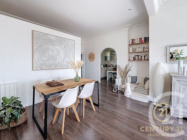 Appartement F3 &agrave; louer - 3 pi&egrave;ces - 98,47 m2 - Grasse - 06 - PROVENCE-ALPES-COTE-D-AZUR