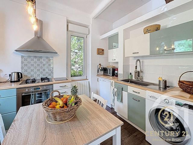 Appartement F3 &agrave; louer - 3 pi&egrave;ces - 98,47 m2 - Grasse - 06 - PROVENCE-ALPES-COTE-D-AZUR