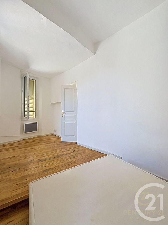 Appartement F2 &agrave; louer - 2 pi&egrave;ces - 31,65 m2 - Grasse - 06 - PROVENCE-ALPES-COTE-D-AZUR