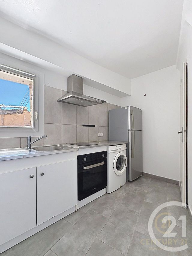 Appartement F2 &agrave; louer - 2 pi&egrave;ces - 31,65 m2 - Grasse - 06 - PROVENCE-ALPES-COTE-D-AZUR