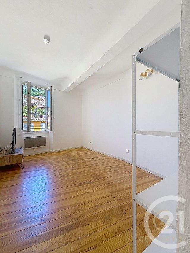 Appartement F2 &agrave; louer - 2 pi&egrave;ces - 31,65 m2 - Grasse - 06 - PROVENCE-ALPES-COTE-D-AZUR
