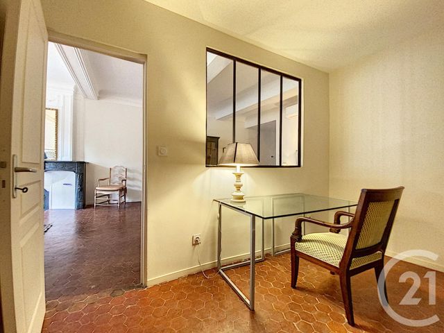 Appartement F3 &agrave; louer - 3 pi&egrave;ces - 72,02 m2 - Grasse - 06 - PROVENCE-ALPES-COTE-D-AZUR