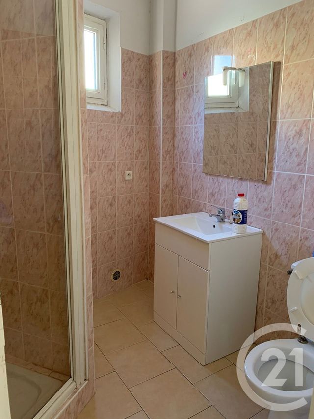 Appartement F2 &agrave; louer - 2 pi&egrave;ces - 41,40 m2 - Grasse - 06 - PROVENCE-ALPES-COTE-D-AZUR