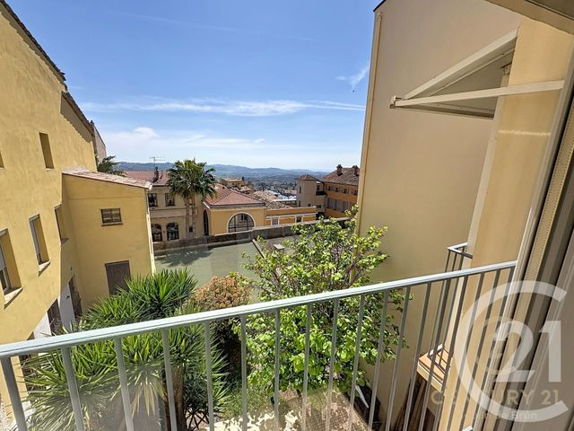Appartement F3 &agrave; louer - 3 pi&egrave;ces - 56,30 m2 - Grasse - 06 - PROVENCE-ALPES-COTE-D-AZUR