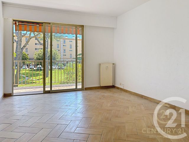 Appartement F1 &agrave; louer - 1 pi&egrave;ce - 23,65 m2 - Peymeinade - 06 - PROVENCE-ALPES-COTE-D-AZUR