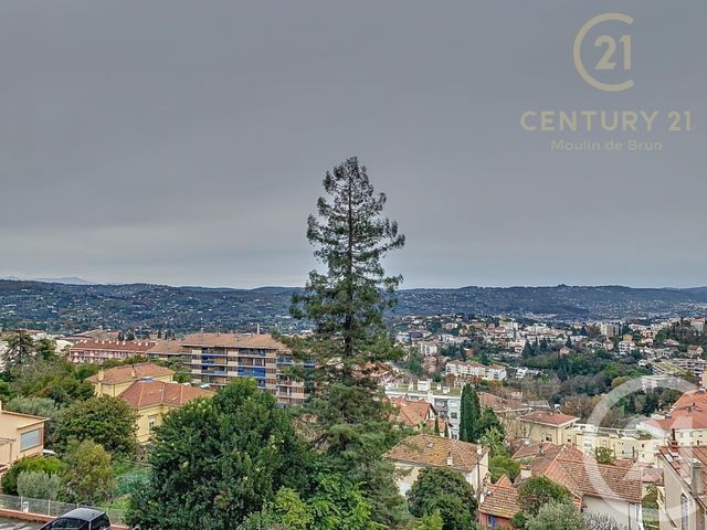 Appartement F3/4 &agrave; louer - 3 pi&egrave;ces - 78,29 m2 - Grasse - 06 - PROVENCE-ALPES-COTE-D-AZUR
