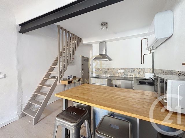 Appartement F3 &agrave; louer - 3 pi&egrave;ces - 45,75 m2 - Grasse - 06 - PROVENCE-ALPES-COTE-D-AZUR