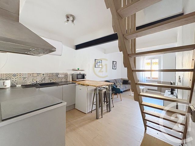 Appartement F3 &agrave; louer - 3 pi&egrave;ces - 45,75 m2 - Grasse - 06 - PROVENCE-ALPES-COTE-D-AZUR