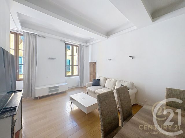 Appartement F3 &agrave; louer - 3 pi&egrave;ces - 77,83 m2 - Grasse - 06 - PROVENCE-ALPES-COTE-D-AZUR