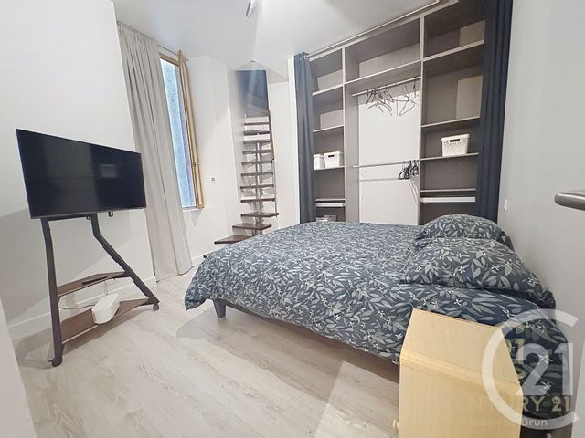 Appartement F3 &agrave; louer - 3 pi&egrave;ces - 77,83 m2 - Grasse - 06 - PROVENCE-ALPES-COTE-D-AZUR